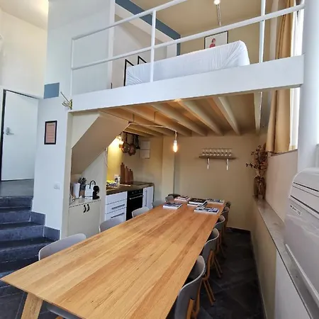 Shway - The Red With Pearls Appartement Antwerpen