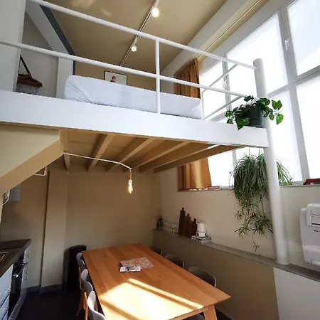Appartement Shway - The Red With Pearls Anvers